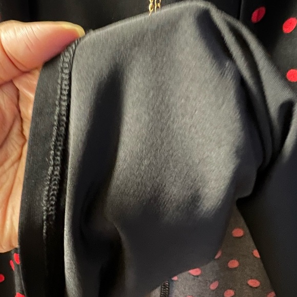 Tops - Picture 4 of 5